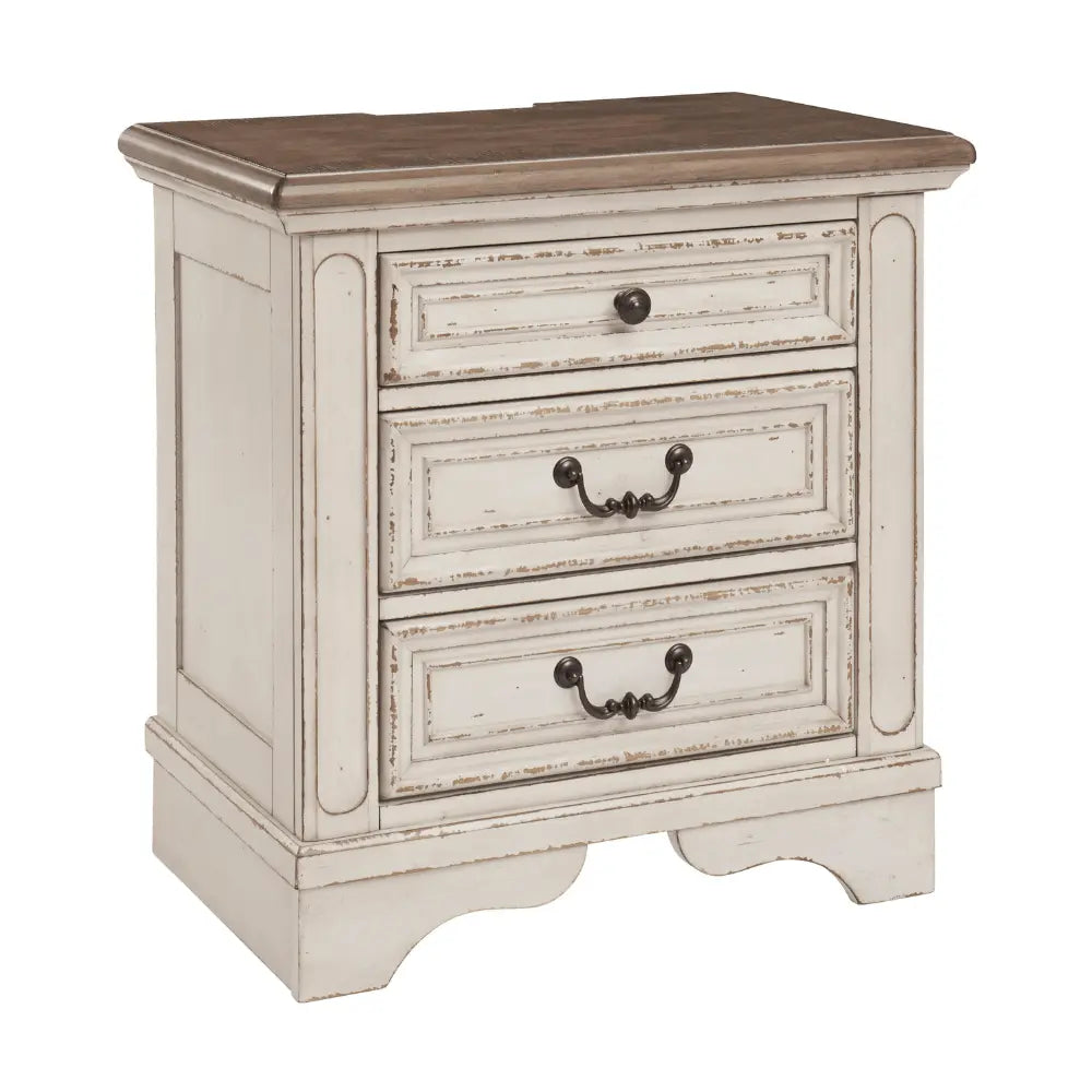 Realyn Bedroom King Set with Chest Offer