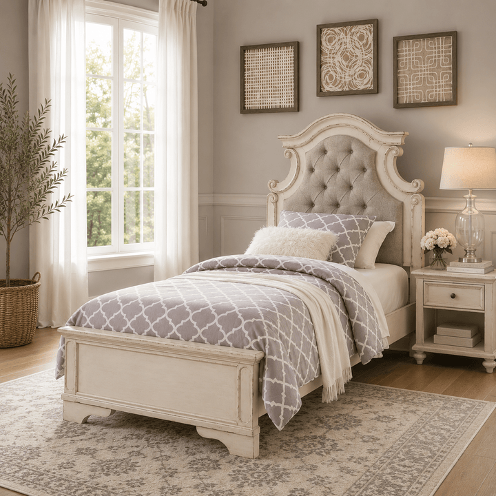 Realyn Twin Bed