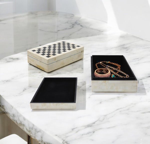 RESIN S/2 CHECKERED BOXES, BLACK/WHITE