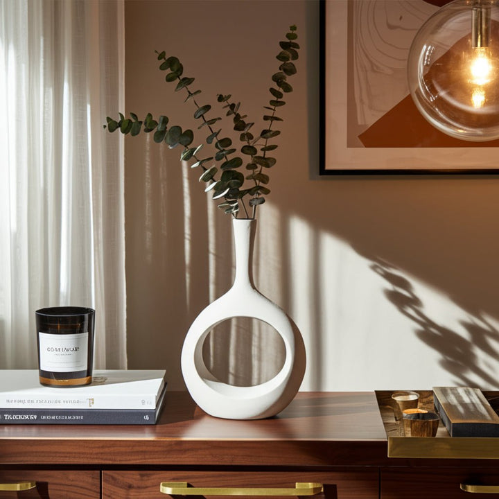 ROUGH TEXTURE ROUND CUT OUT VASE