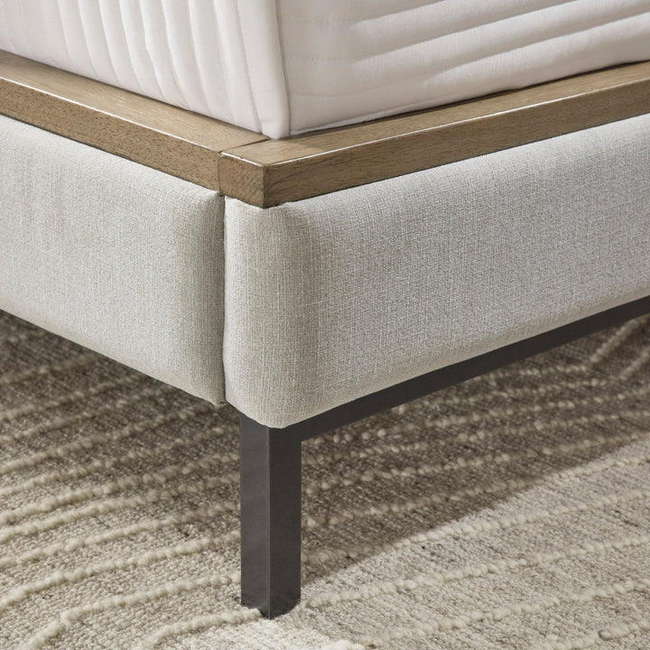 Tomtyn King Upholstered Bedroom