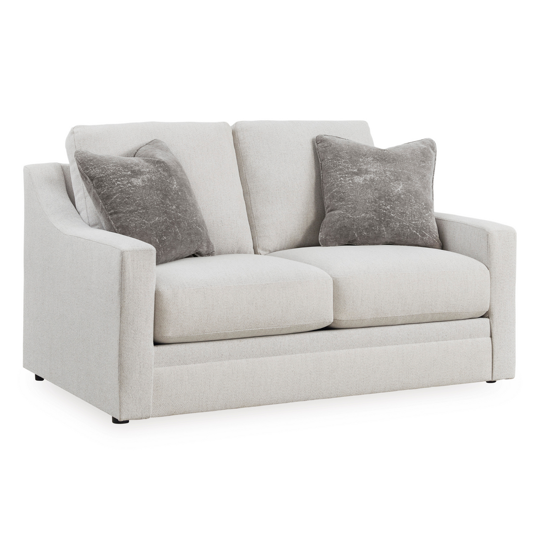 Maitelynn Loveseat