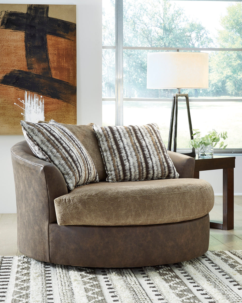 Alesbury Oversized Swivel Accent Chair (6646092300384)