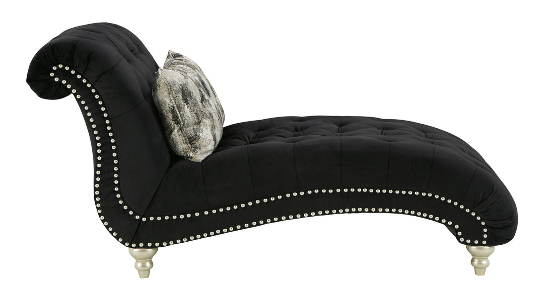 Harriotte Chaise (6646093807712)