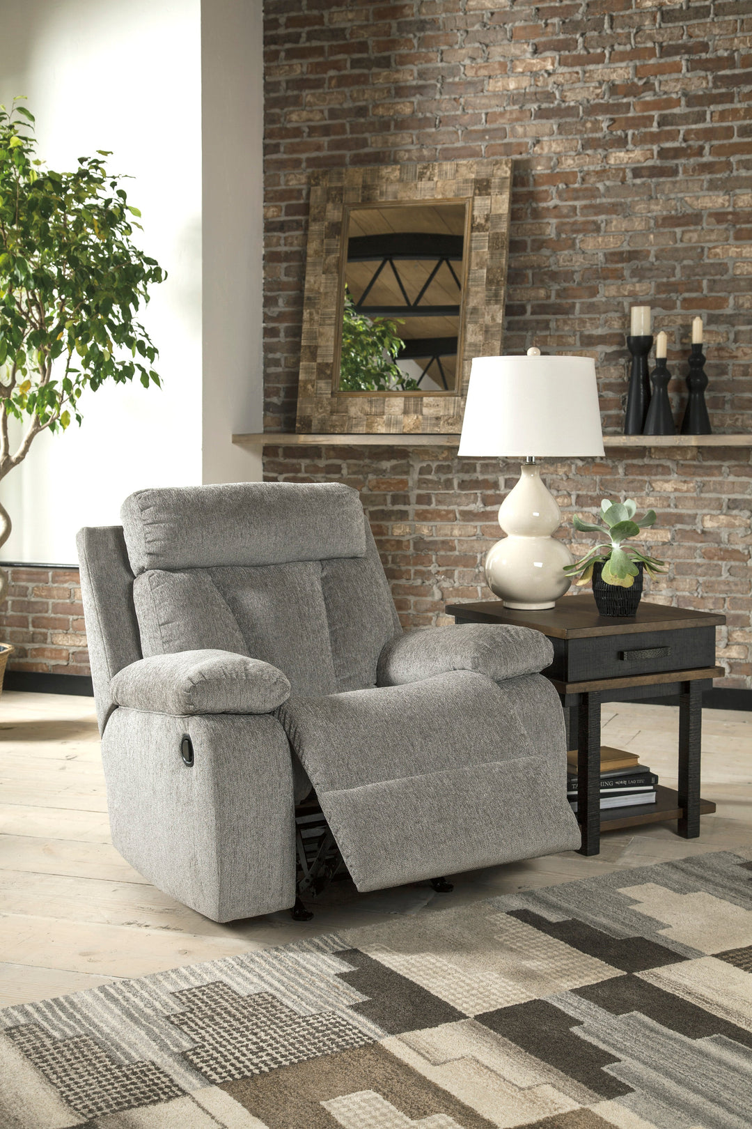 ROCKED RECLINER (2025997140064)