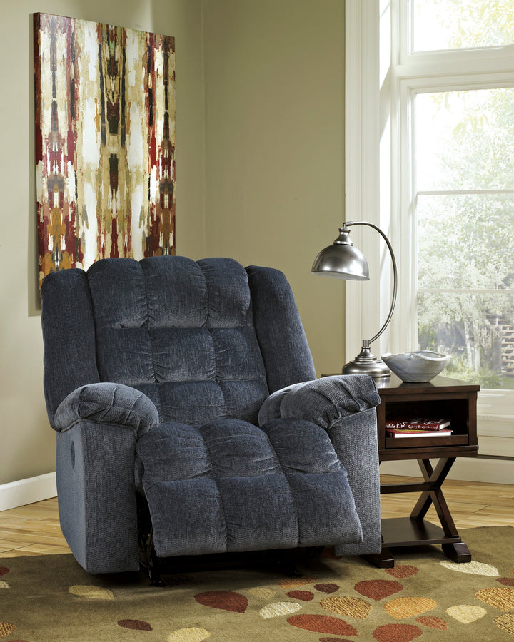 Ludden Recliner (6587968684128)