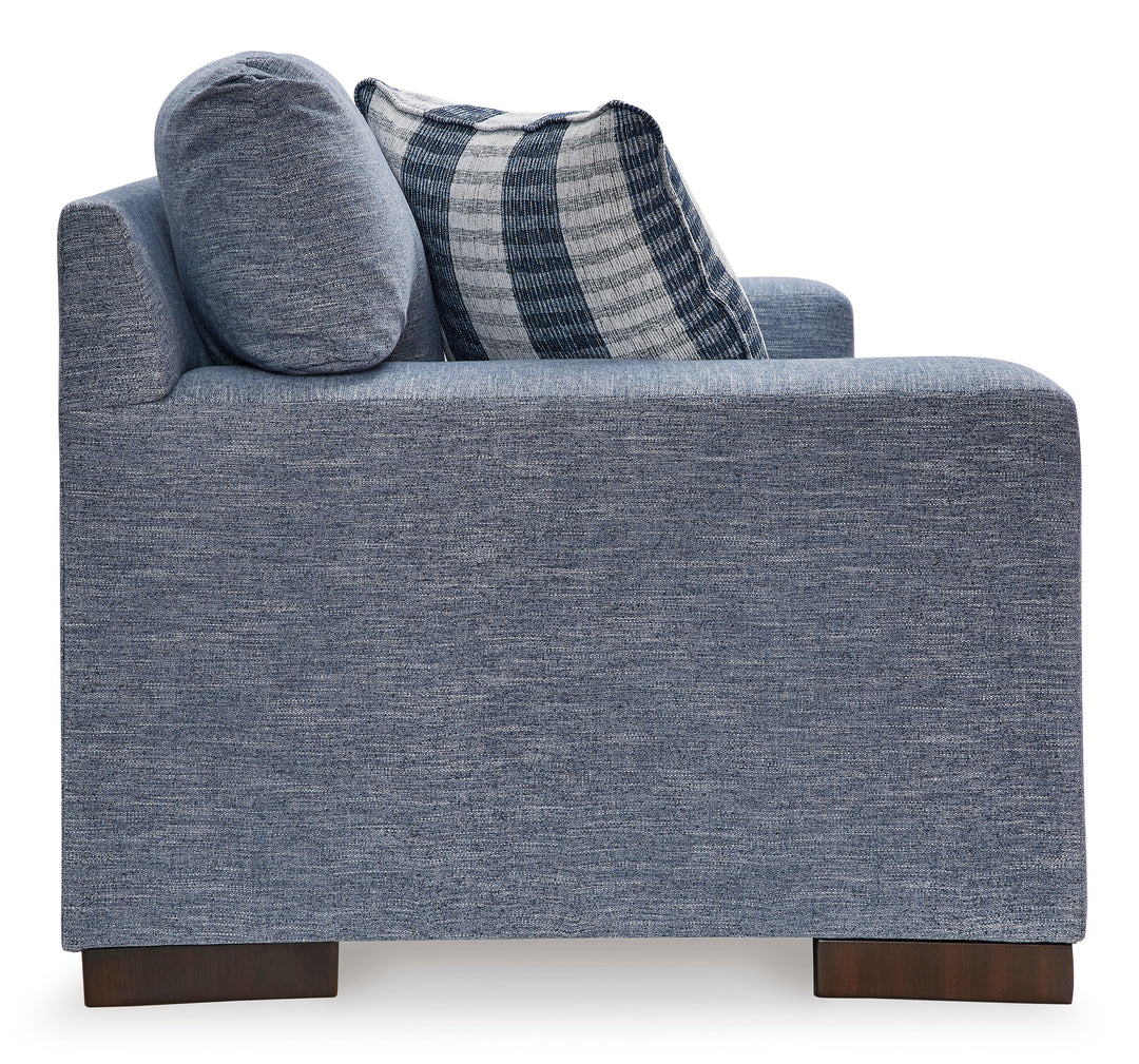 Belvoir Loveseat