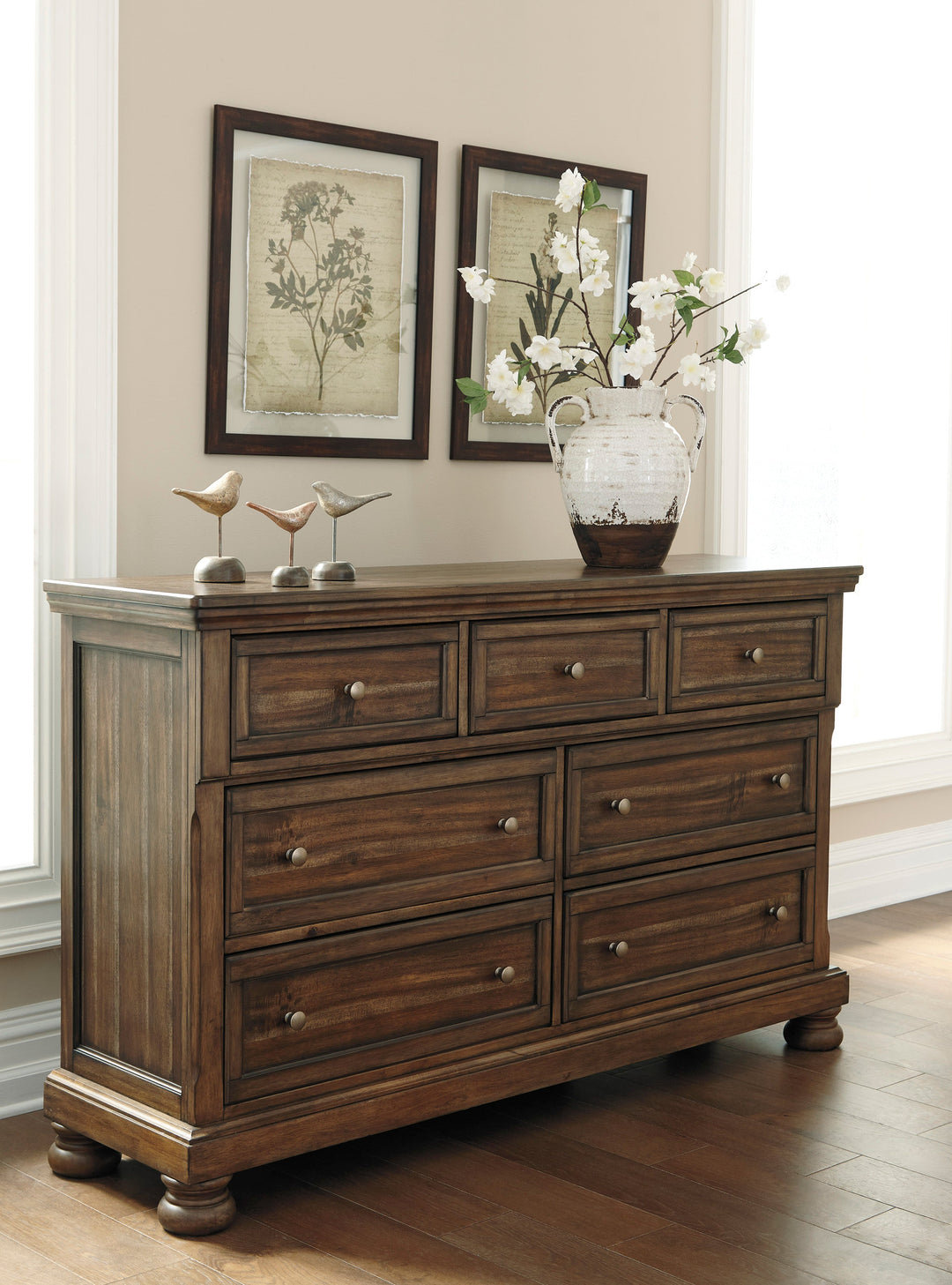 DRESSER (581553979420)