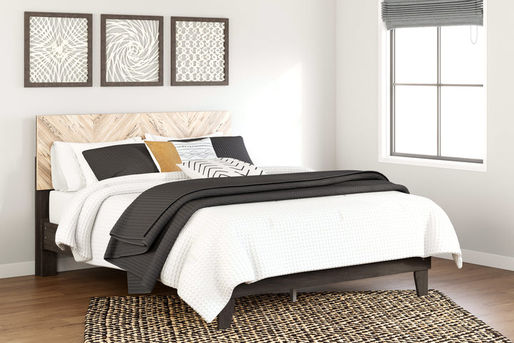 Piperton Queen Platform Bed