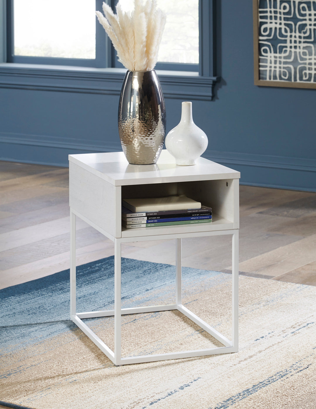 Deznee End Table (6611197624416)