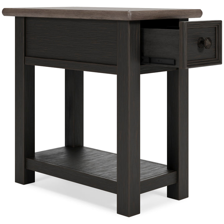 Tyler Creek Chairside End Table (6645106049120)