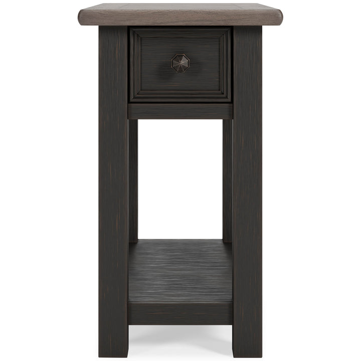 Tyler Creek Chairside End Table (6645106049120)