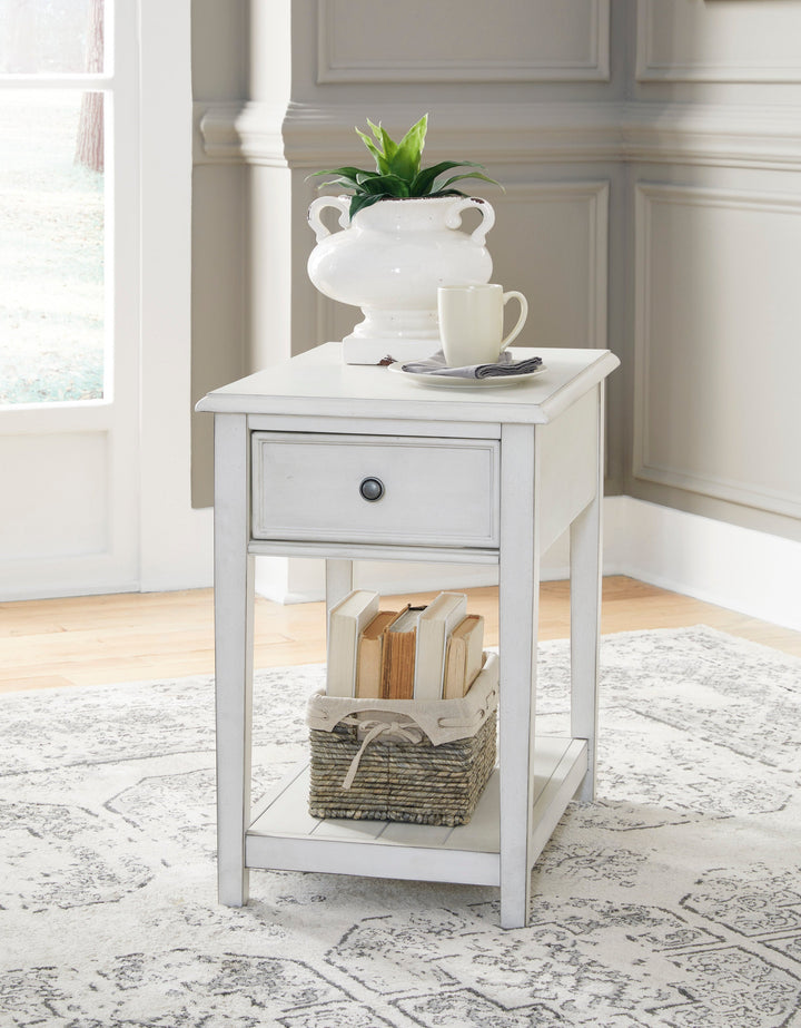 Kanwyn End Table (6640612966496)