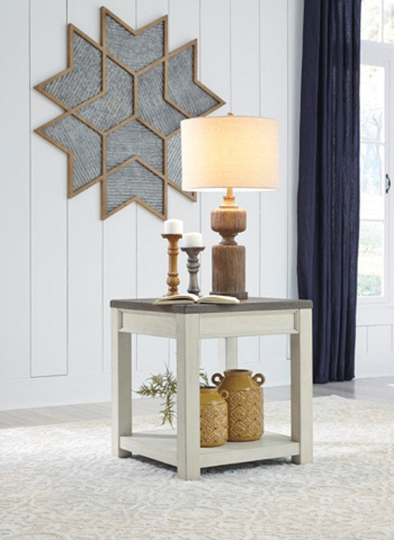 SQUARE END TABLE (4596919238752)